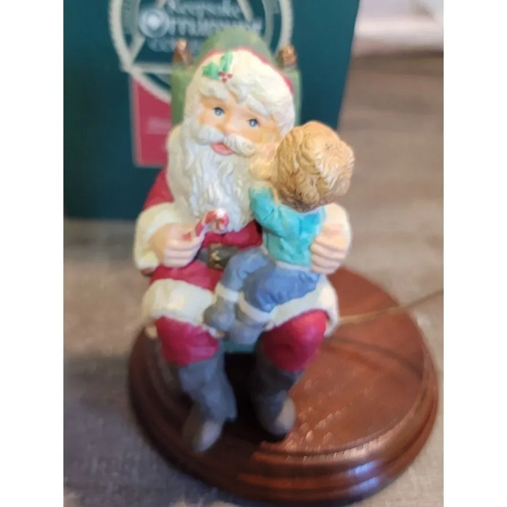 Hallmark 1991 secrets for Santa‎ AS IS ornament Xmas decor